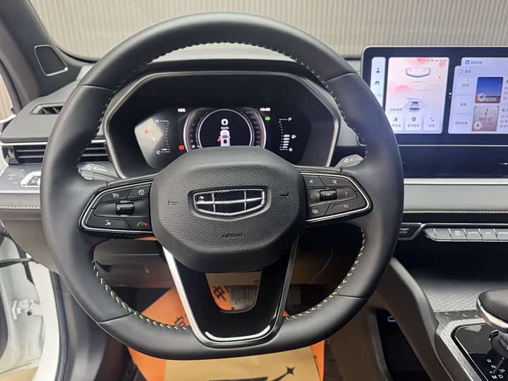 Фото 7 - Geely Preface