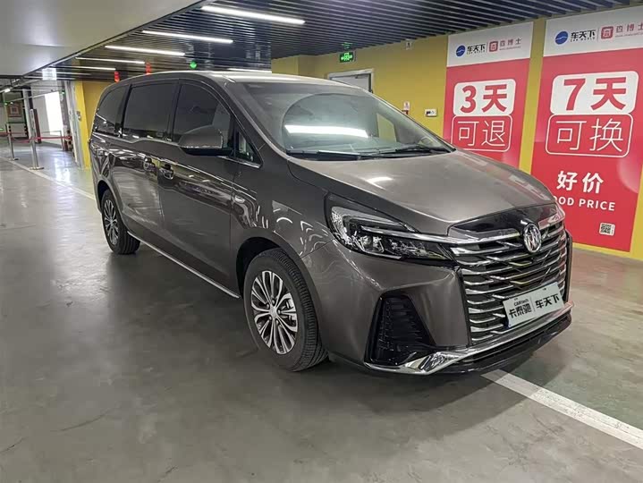 Фото 2 - Buick GL8 ES