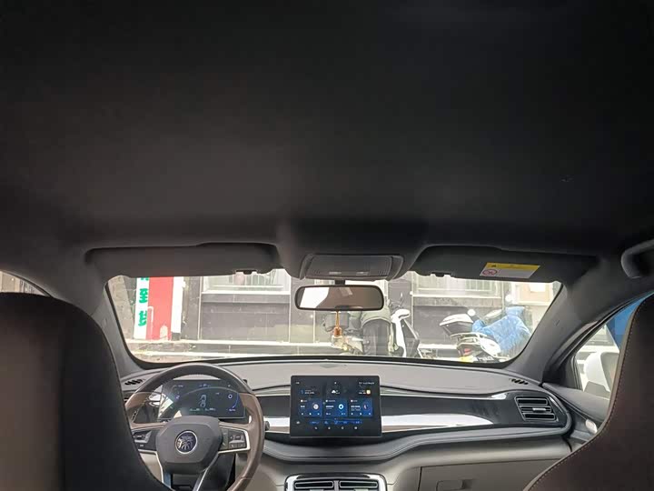 Фото 9 - BYD Qin Plus