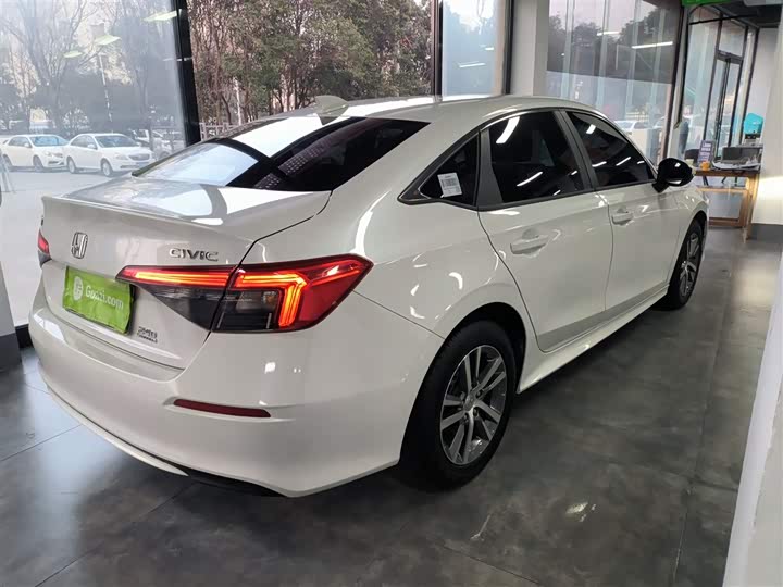 Фото 7 - Honda Civic