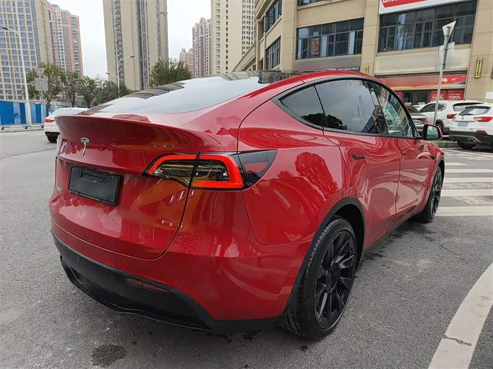 Фото 7 - Tesla Model Y