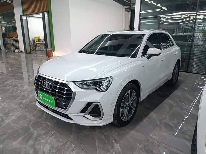 Фото 2 - Audi Q3