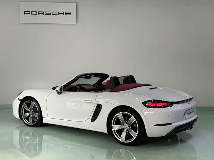 Фото 7 - Porsche 718