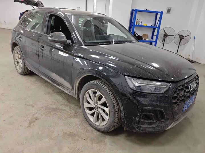 Фото 9 - Audi Q5L