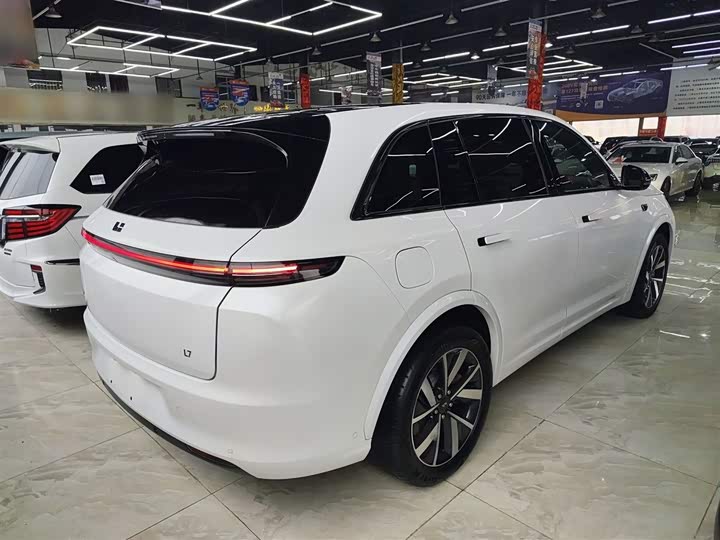 Фото 7 - LiXiang L7