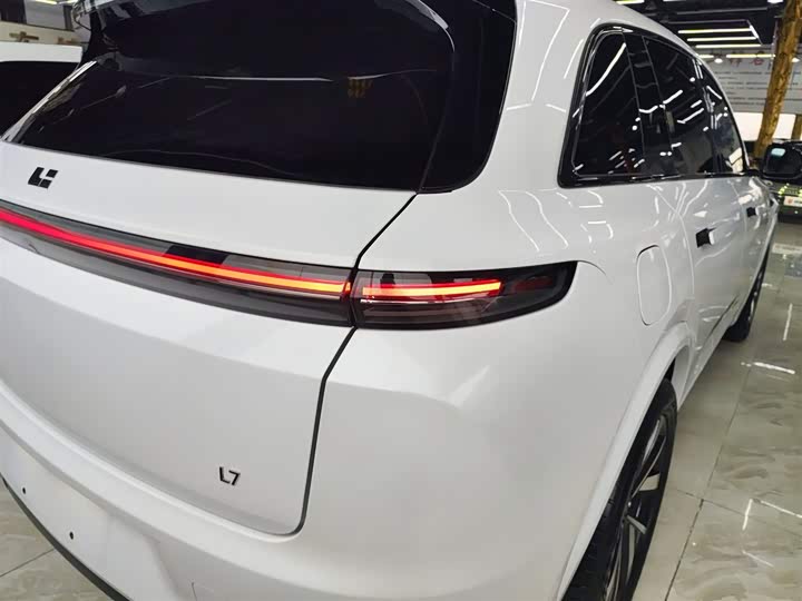 Фото 8 - LiXiang L7