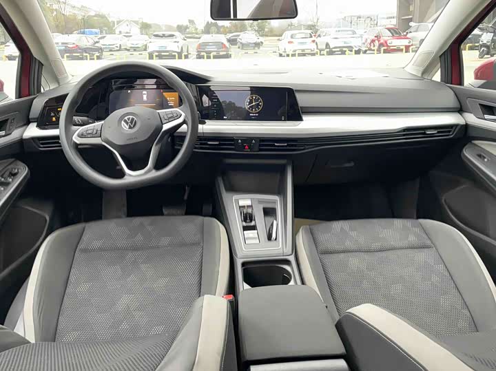 Фото 9 - Volkswagen Golf