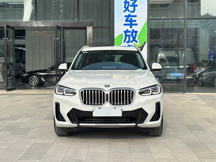 Фото 2 - BMW X3