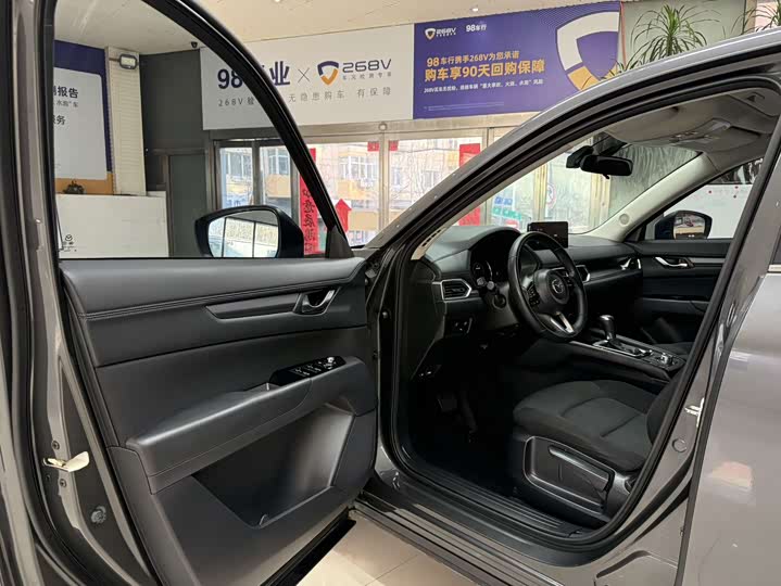 Фото 8 - Mazda CX-5