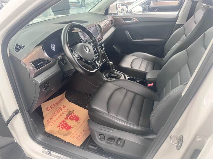 Фото 5 - Volkswagen Tharu