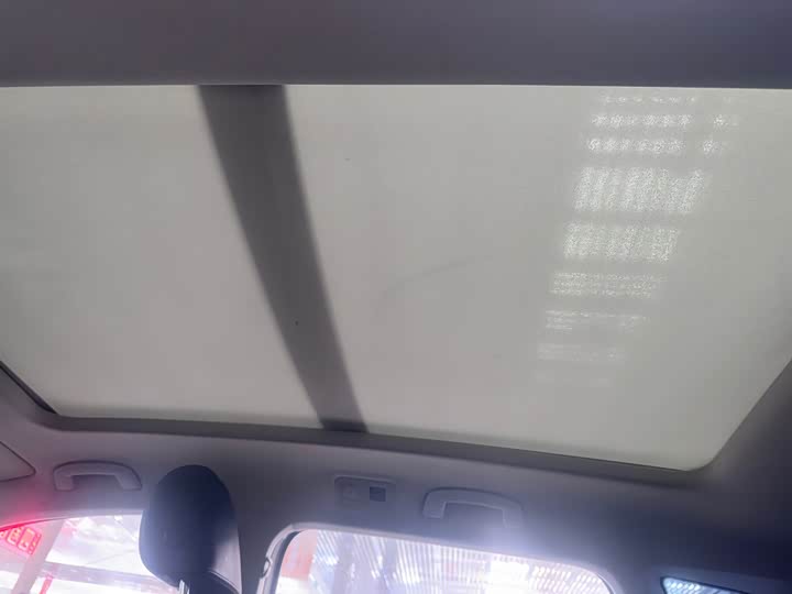 Фото 9 - Volkswagen Tharu