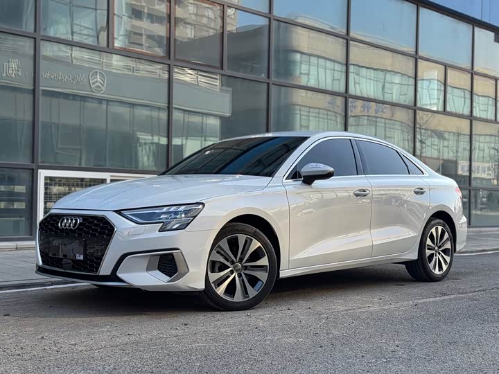 Фото 1 - Audi A3