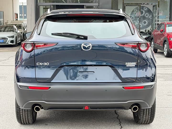 Фото 4 - Mazda CX-30