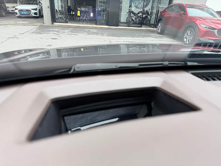 Фото 8 - Mazda CX-30