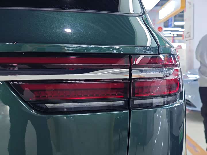 Фото 5 - LiXiang One