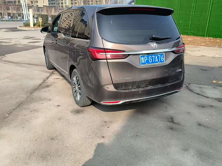 Фото 6 - Buick GL8 ES