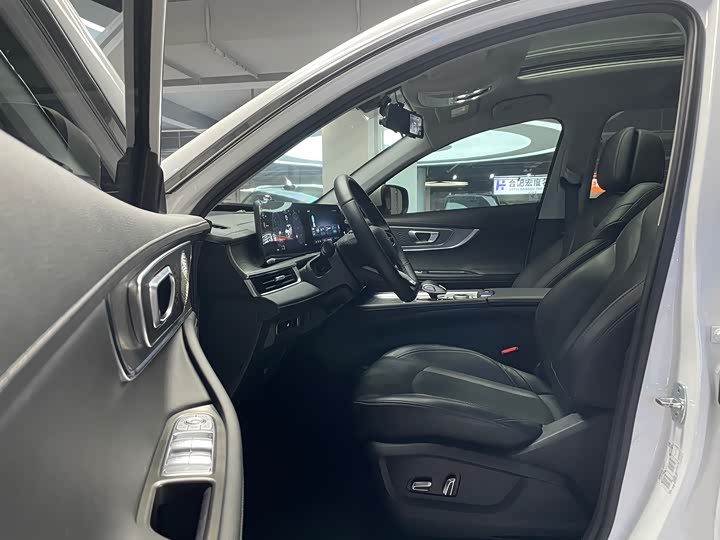 Фото 7 - Chery Tiggo 8 Plus