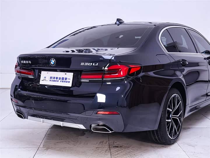 Фото 8 - BMW 5 Series