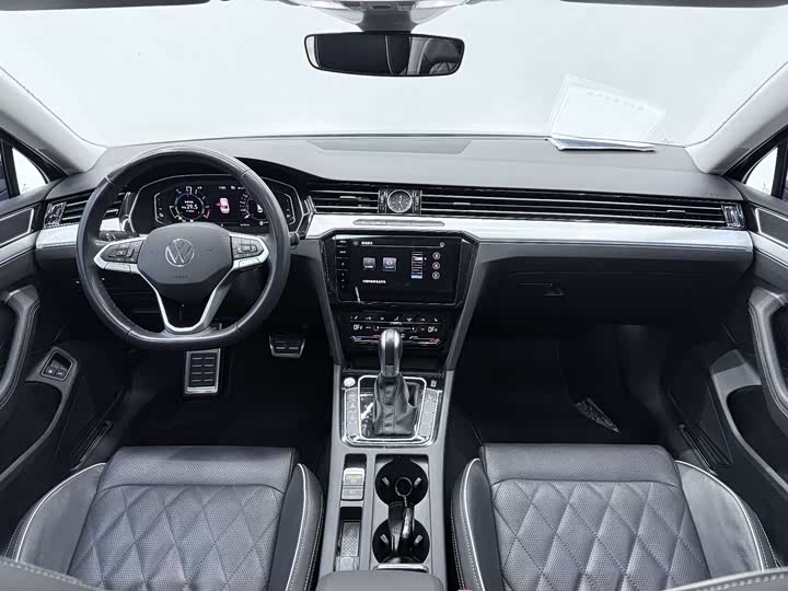 Фото 5 - Volkswagen Magotan GTE Hybrid