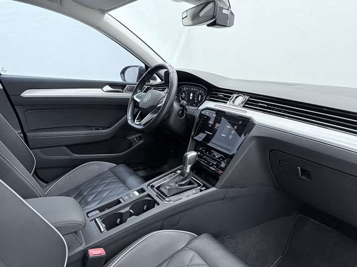 Фото 8 - Volkswagen Magotan GTE Hybrid