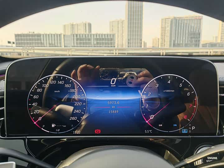 Фото 5 - Mercedes-Benz E-Class