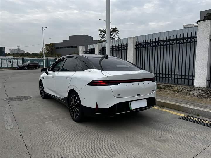 Фото 5 - XPeng P5