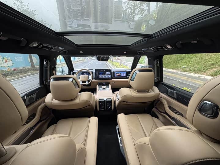 Фото 9 - BYD FangChengBao Leopard 8