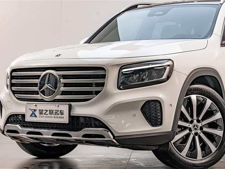 Фото 2 - Mercedes-Benz GLB-Class