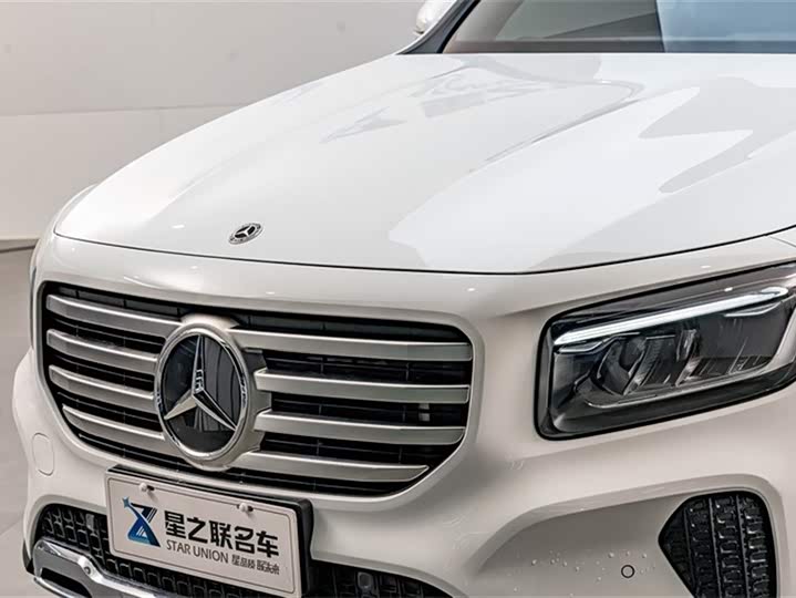 Фото 4 - Mercedes-Benz GLB-Class