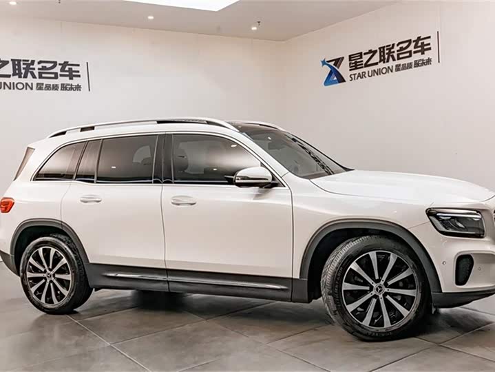 Фото 6 - Mercedes-Benz GLB-Class