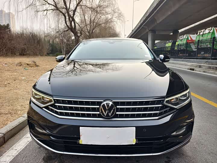 Фото 3 - Volkswagen Magotan