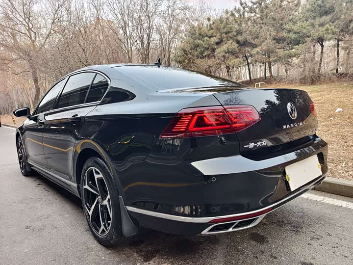 Фото 5 - Volkswagen Magotan