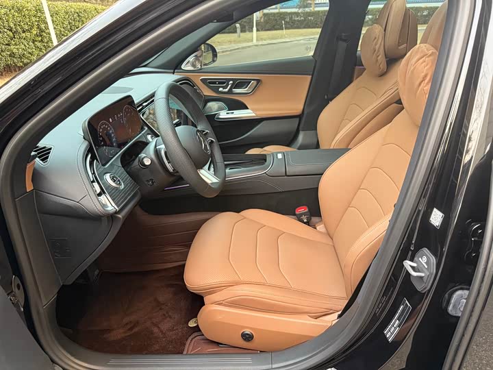 Фото 9 - Mercedes-Benz E-Class