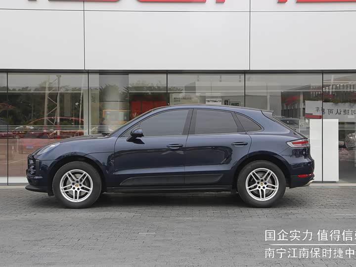 Фото 2 - Porsche Macan