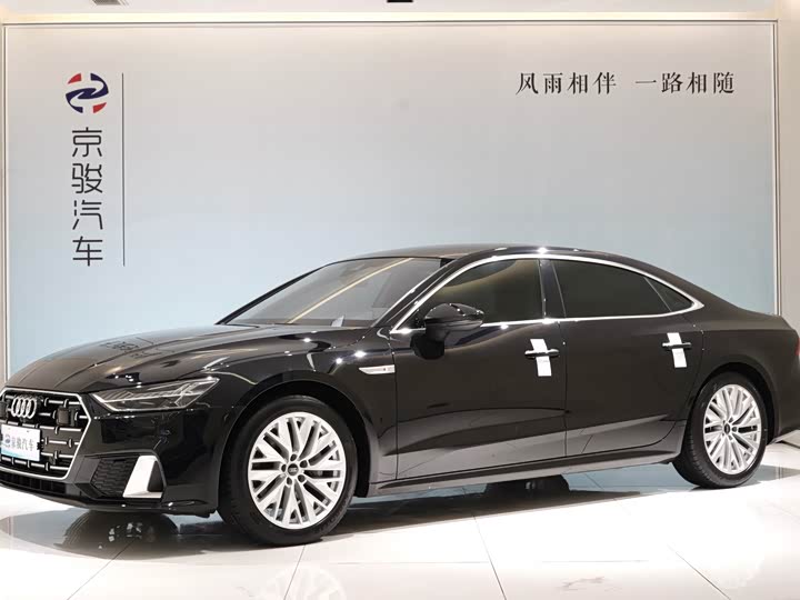 Фото 1 - Audi A7L