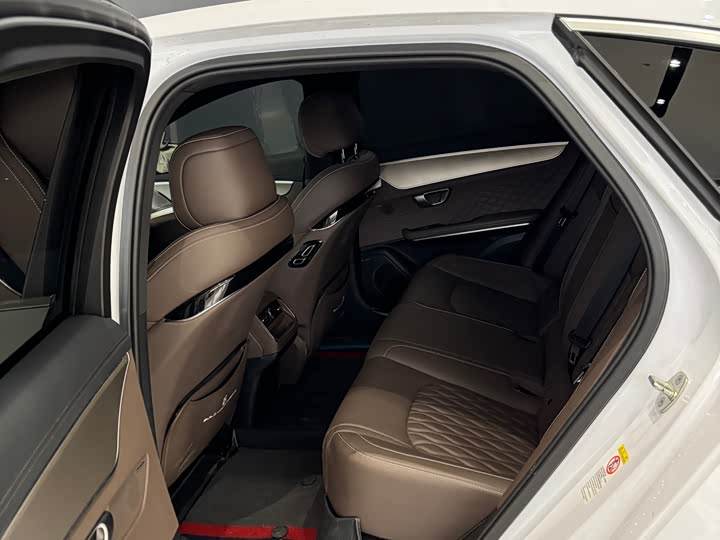 Фото 5 - BYD Han