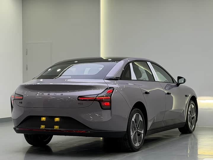 Фото 4 - XPeng Mona M03