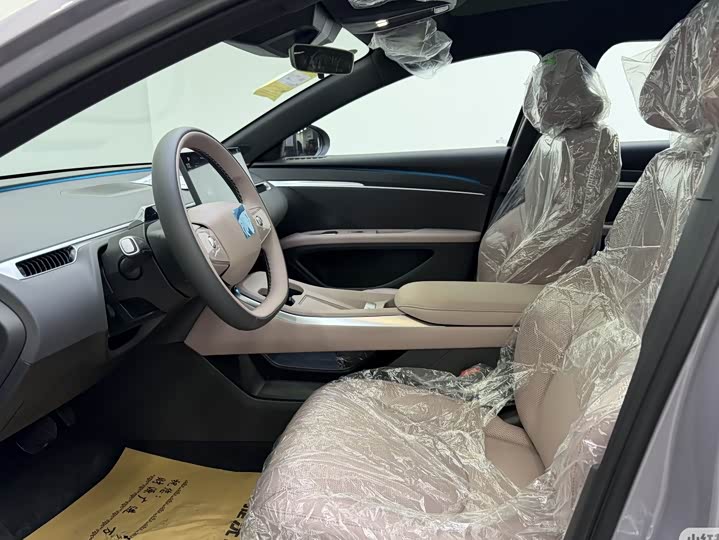 Фото 7 - XPeng Mona M03