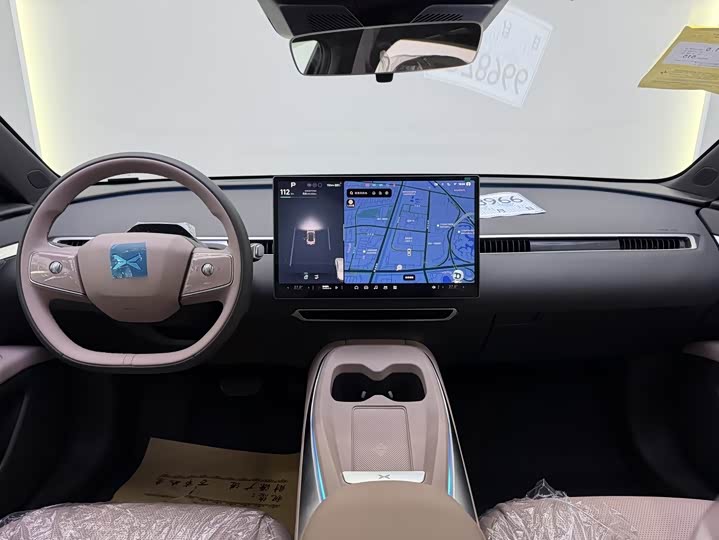 Фото 9 - XPeng Mona M03