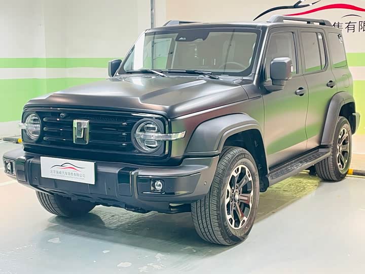 Фото 1 - Tank 300 Hybrid