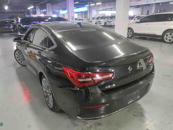 Фото 2 - Hongqi H5