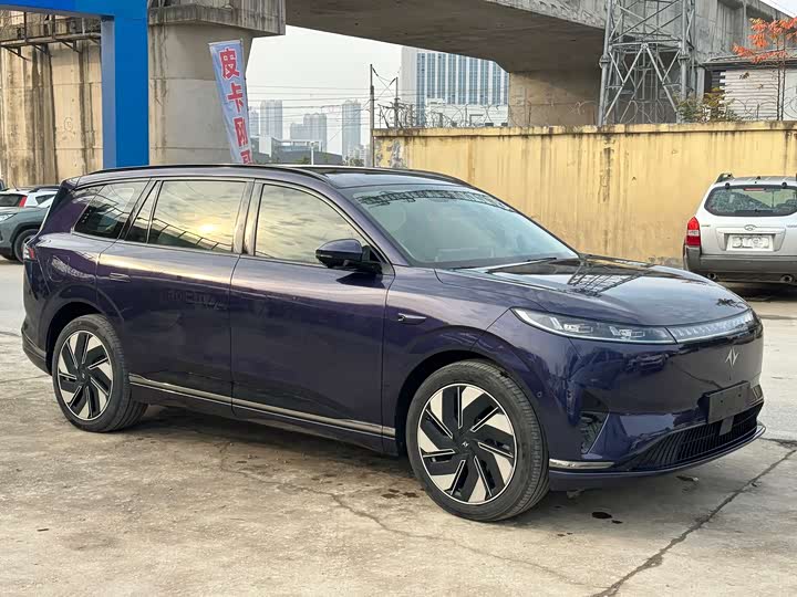 Фото 3 - Dongfeng Yipai eπ 008