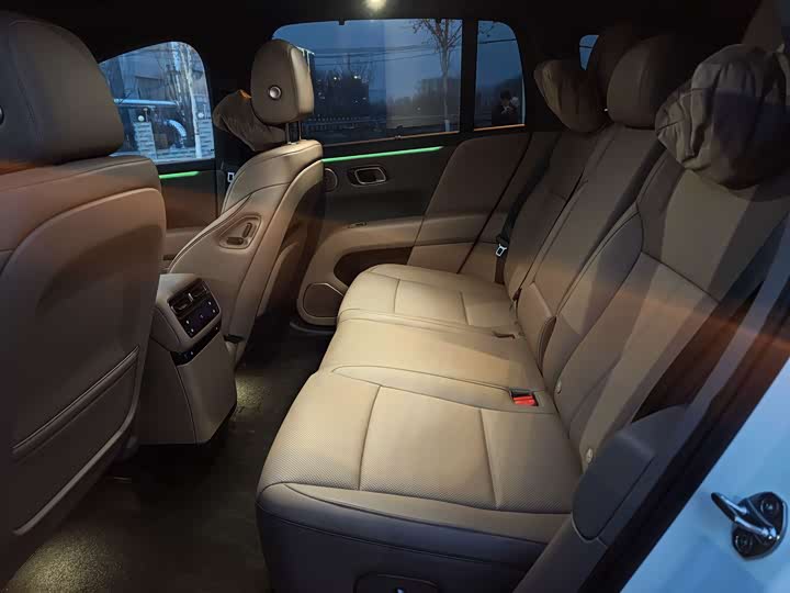 Фото 7 - LiXiang i6