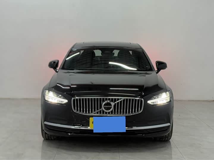 Фото 2 - Volvo S90