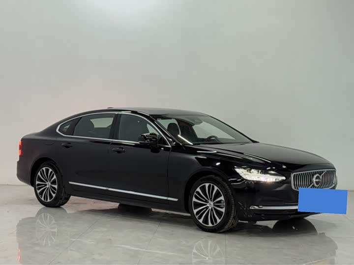 Фото 3 - Volvo S90