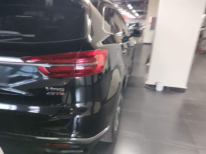 Фото 8 - Hongqi HS5