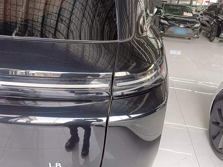 Фото 8 - LiXiang L8