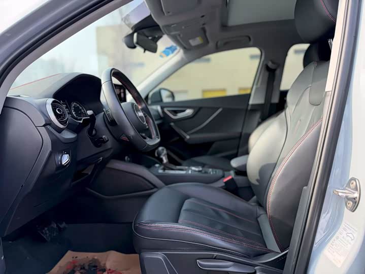 Фото 4 - Audi Q2L