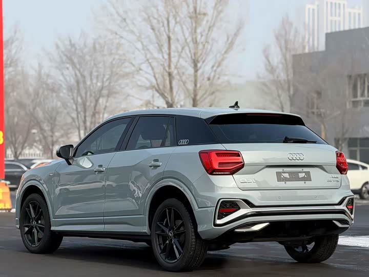 Фото 7 - Audi Q2L