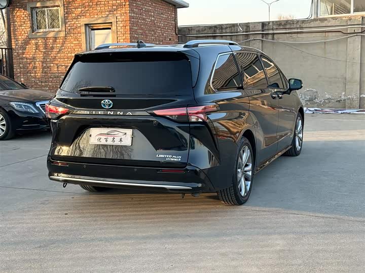 Фото 6 - Toyota Sienna